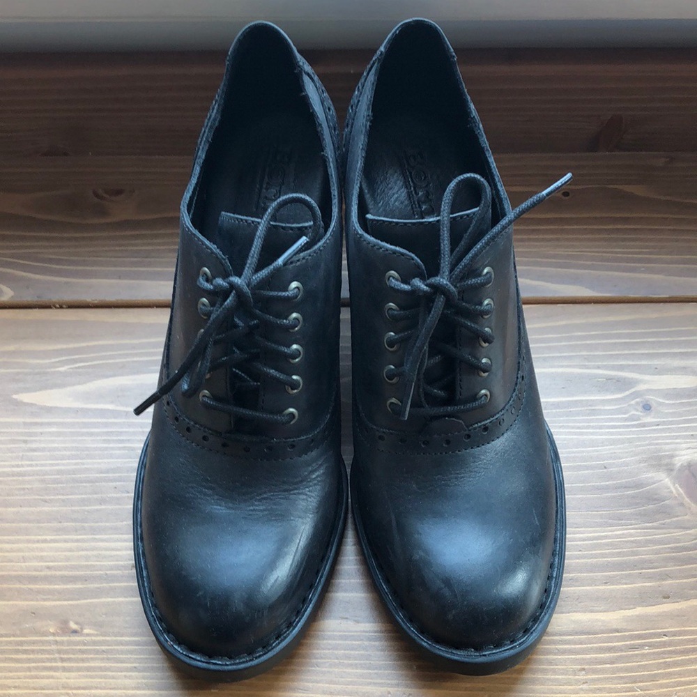 Born Finley Lace Block Heel Oxford